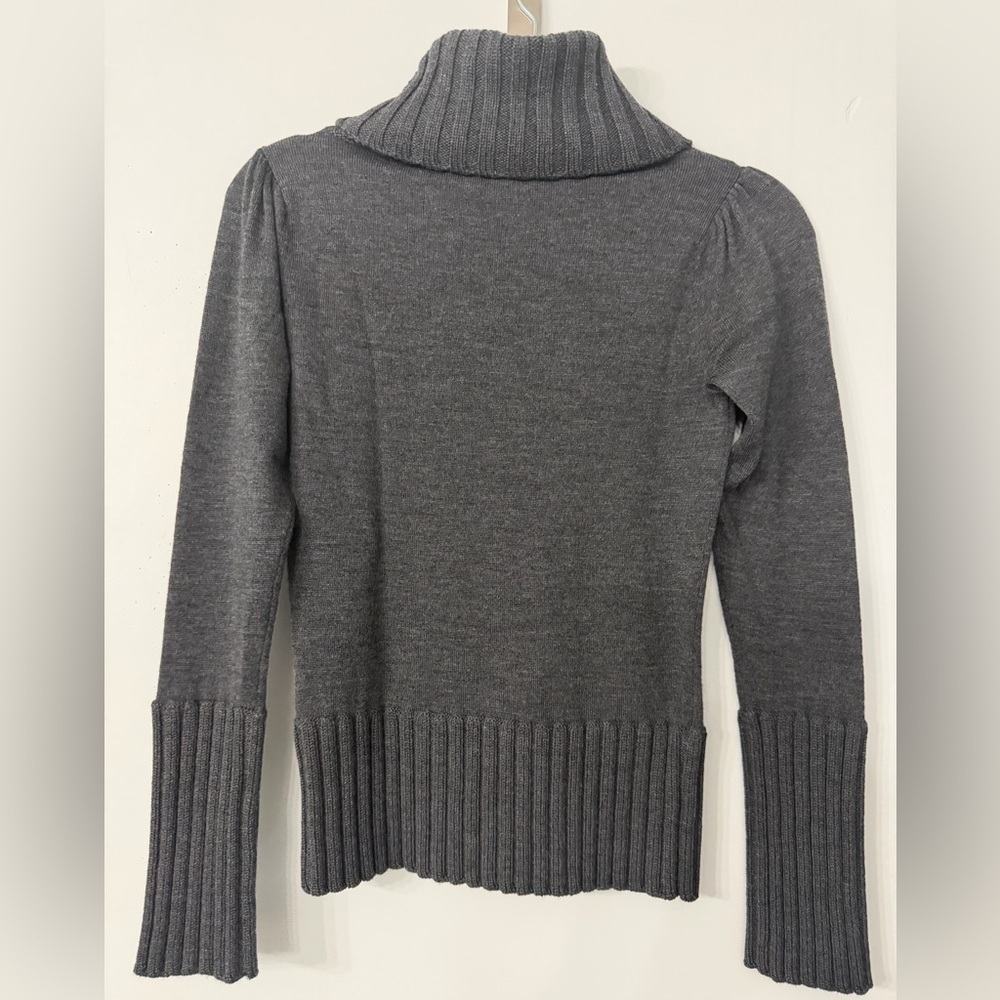 Diane Von Furstenberg Women’s Medium Dark Gray 100% Merino Wool Cowl Sweater - Picture 4 of 6